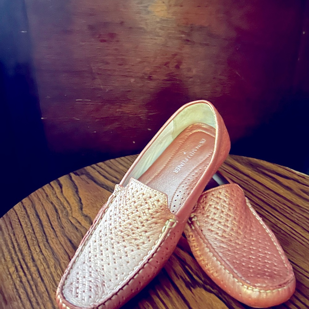 Donald Pliner “Luna” Loafers